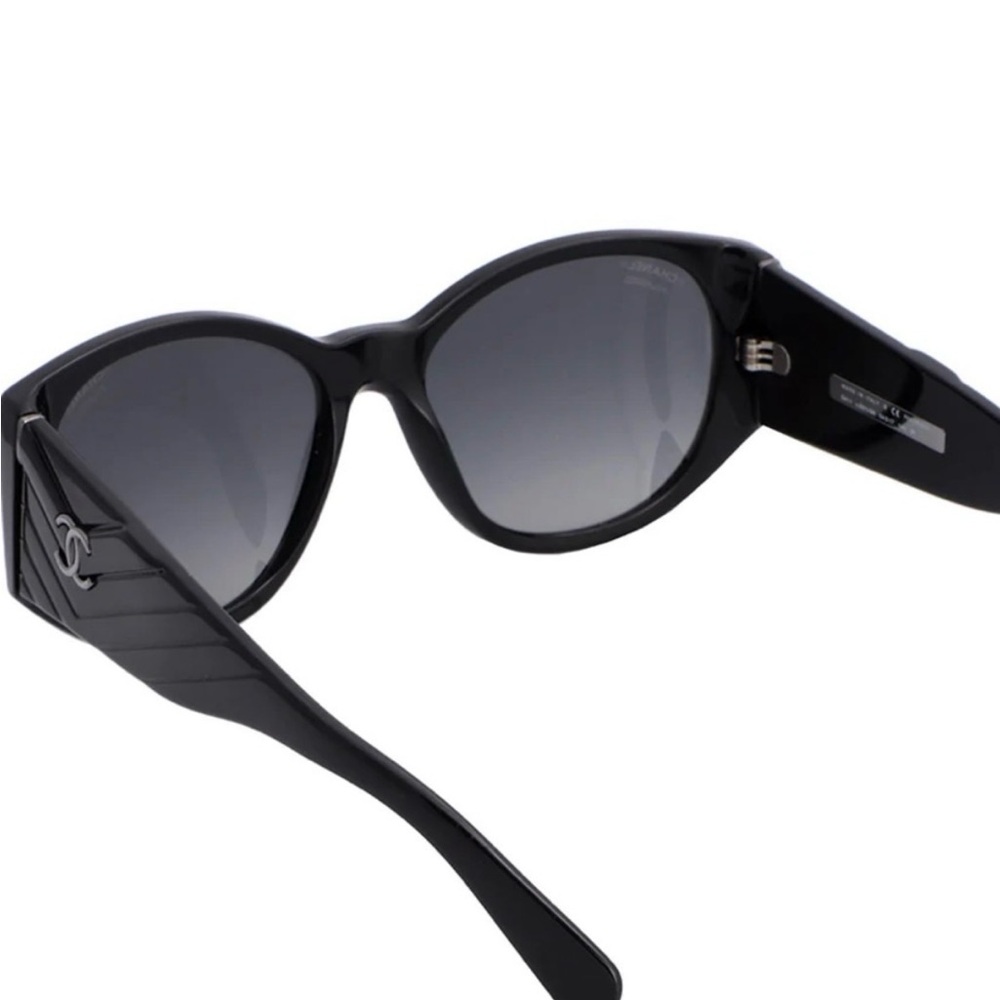 Chanel Sunglasses - Picture 4 of 5
